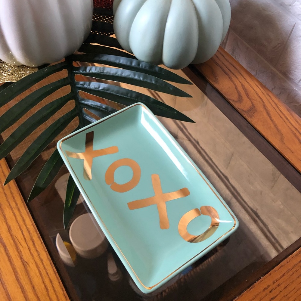Kate Aspen XOXO trinkets dish